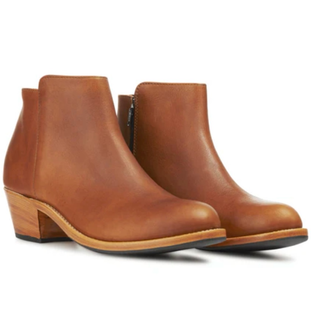 The Granada, Adelante Shoe Co. Handcrafted Leather Boot.